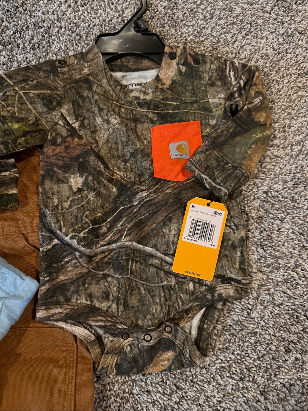 3 months Carhartt Brown & Denim Mix: Kids Workwear Set with Camo & Graphic Tees - Picture 3 of 7